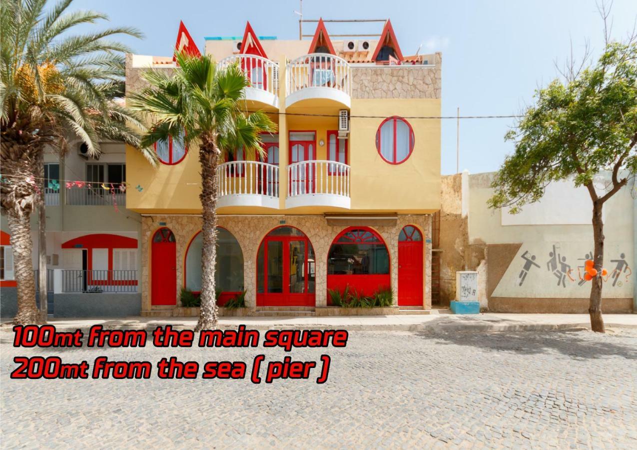 Hostels Holiday Cape Verde Santa Maria Bagian luar foto